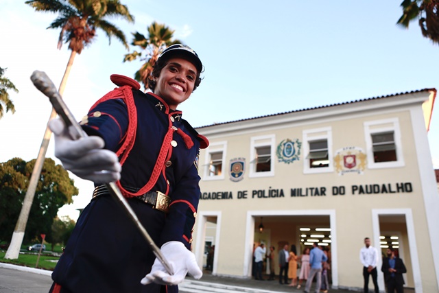 Isabela Oliveira aluna curso de formação de oficial BMPE