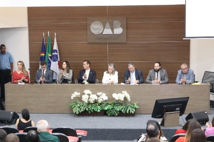 Governo de Pernambuco, Ministério Público e municípios fecham parceria para rede de apoio às vítimas de violência